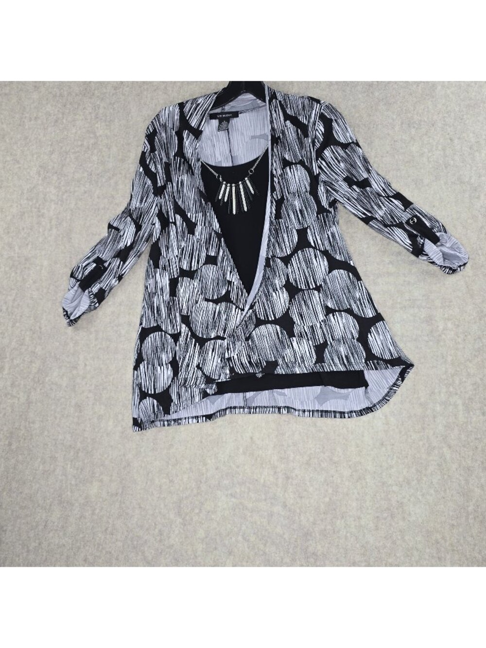 Black & White Heart Patterned Womens Open Cardigan With Necklace Set